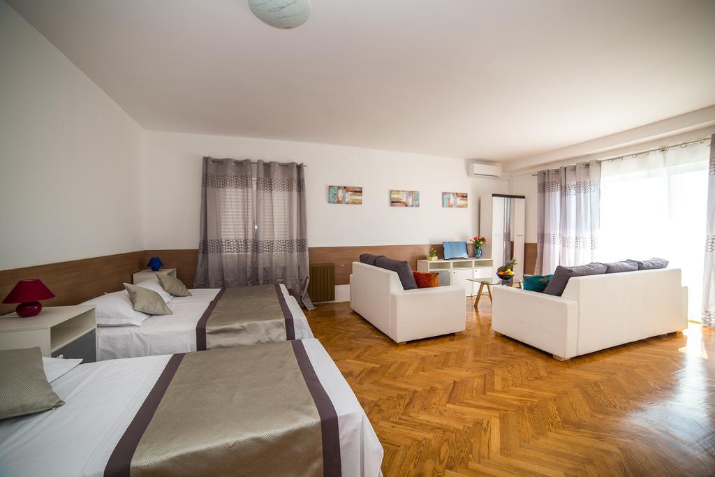 Holiday Home White House Podstrana Exterior foto